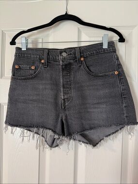 Levi's Washed Black High-Rise Frayed Denim Shorts waist 28